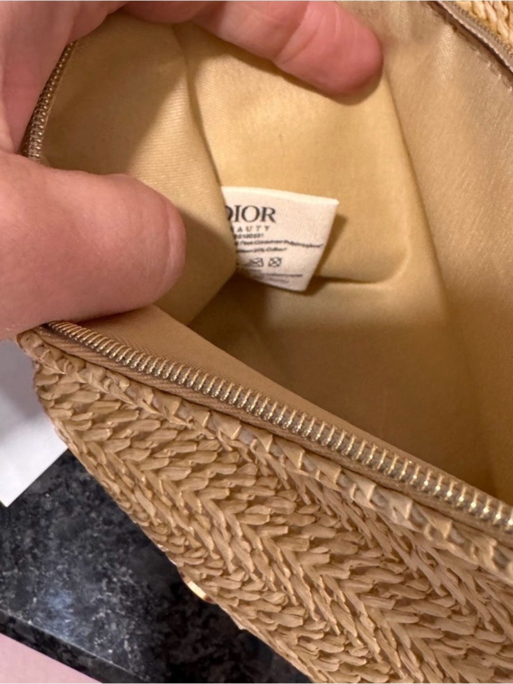 Dior limited edition 2023 raffia clutch - Picture 7 of 7